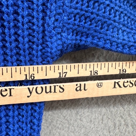 New Lot of 2 Girls Sweaters Size 10 - Picture 11 of 16